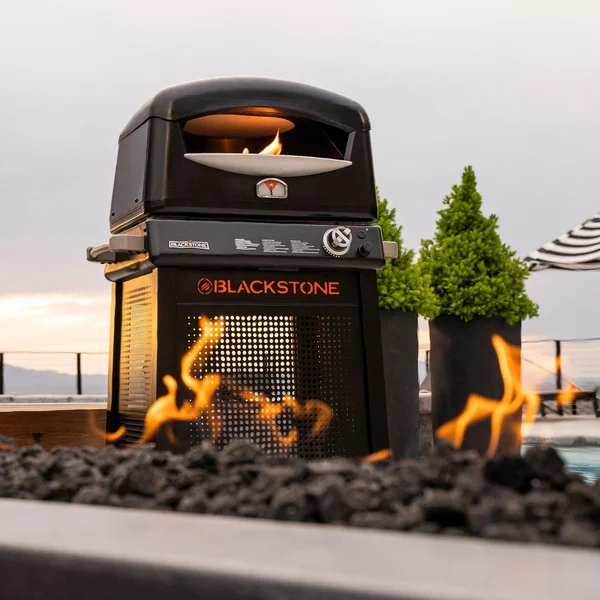 Blackstone Pizza Oven W/Stand - 6825